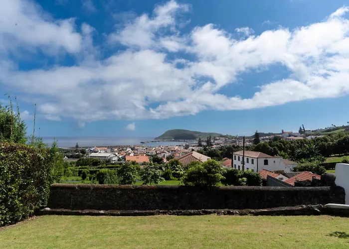 The Family House * Horta (Azores)