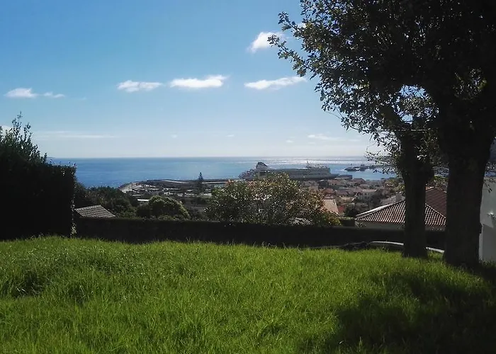 The Family House * Horta (Azores)