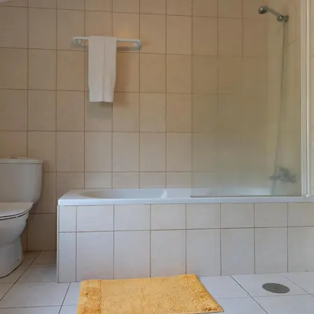 The Family House بيت للعطل أورتا